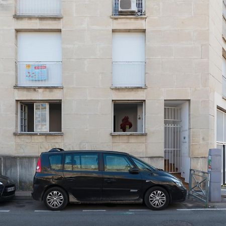 أفينيون Appartement De Charme - Vue Sur Remparts - Wifi Gratuit - Parking Payant A Proximite المظهر الخارجي الصورة