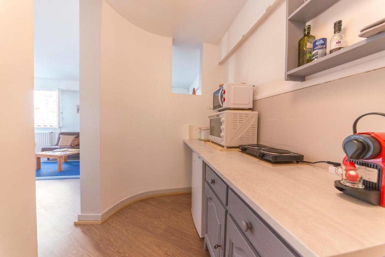 أفينيون Appartement De Charme - Vue Sur Remparts - Wifi Gratuit - Parking Payant A Proximite المظهر الخارجي الصورة