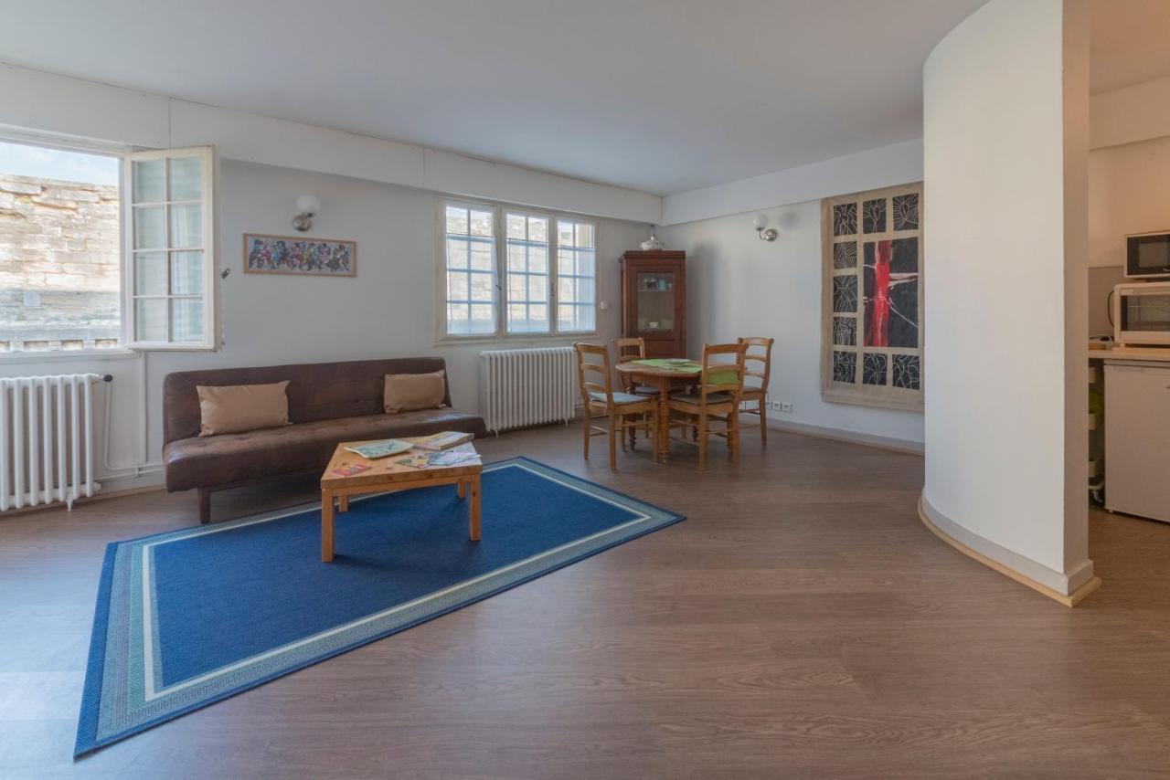 أفينيون Appartement De Charme - Vue Sur Remparts - Wifi Gratuit - Parking Payant A Proximite المظهر الخارجي الصورة