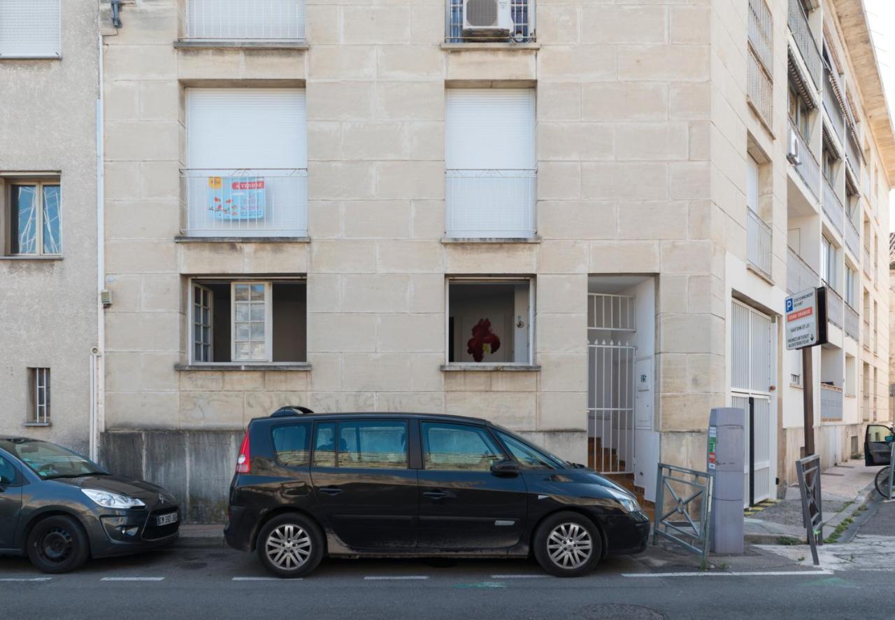 أفينيون Appartement De Charme - Vue Sur Remparts - Wifi Gratuit - Parking Payant A Proximite المظهر الخارجي الصورة
